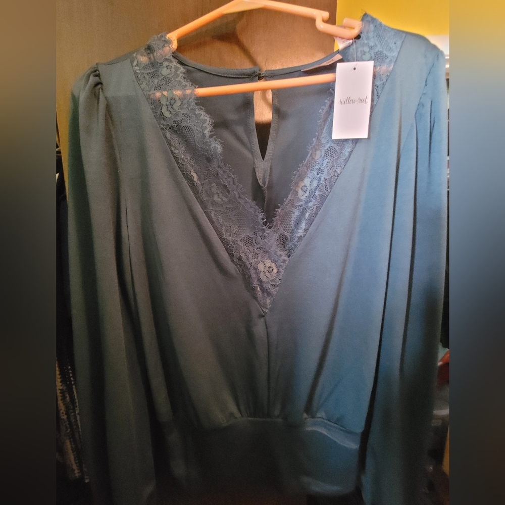 NWT Silky LS Top with Lace Trim